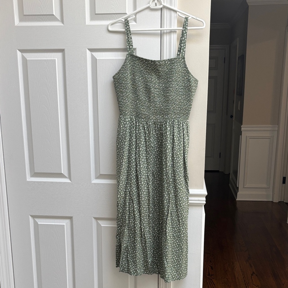 Women's Green Floral Midi Dress - Sleeveless Spaghetti Strap